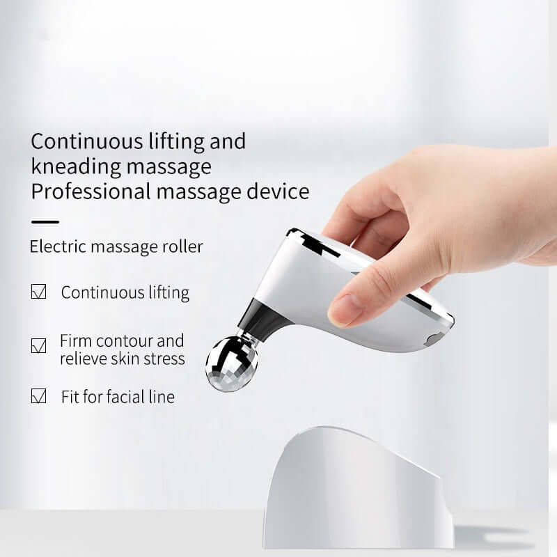 Compact EMS massager device for daily facial care