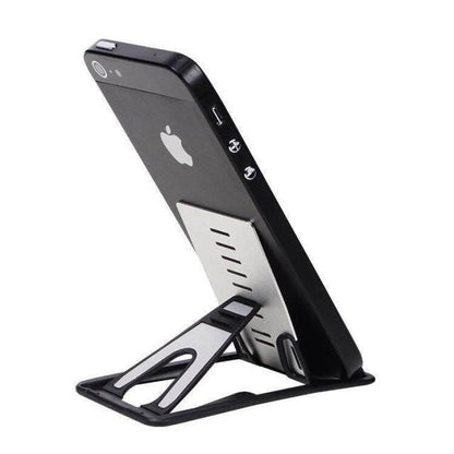 Travel-friendly card phone holder accessory