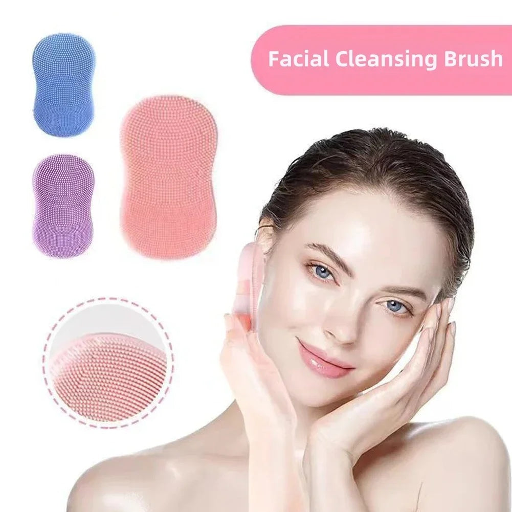 Gentle mini facial scrubber for daily skincare